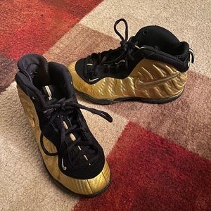 Youth Size 2.5 Gold Nike Foamposite